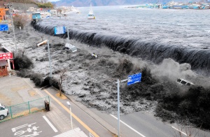 tsunami-japan-1